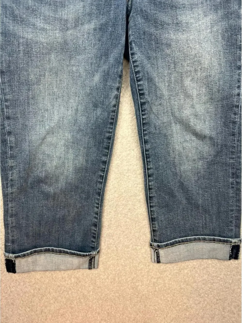 NYDJ Marilyn Straight Leg Crop Jeans Size 6 Med Wash Denim Lift Tuck Med Rise